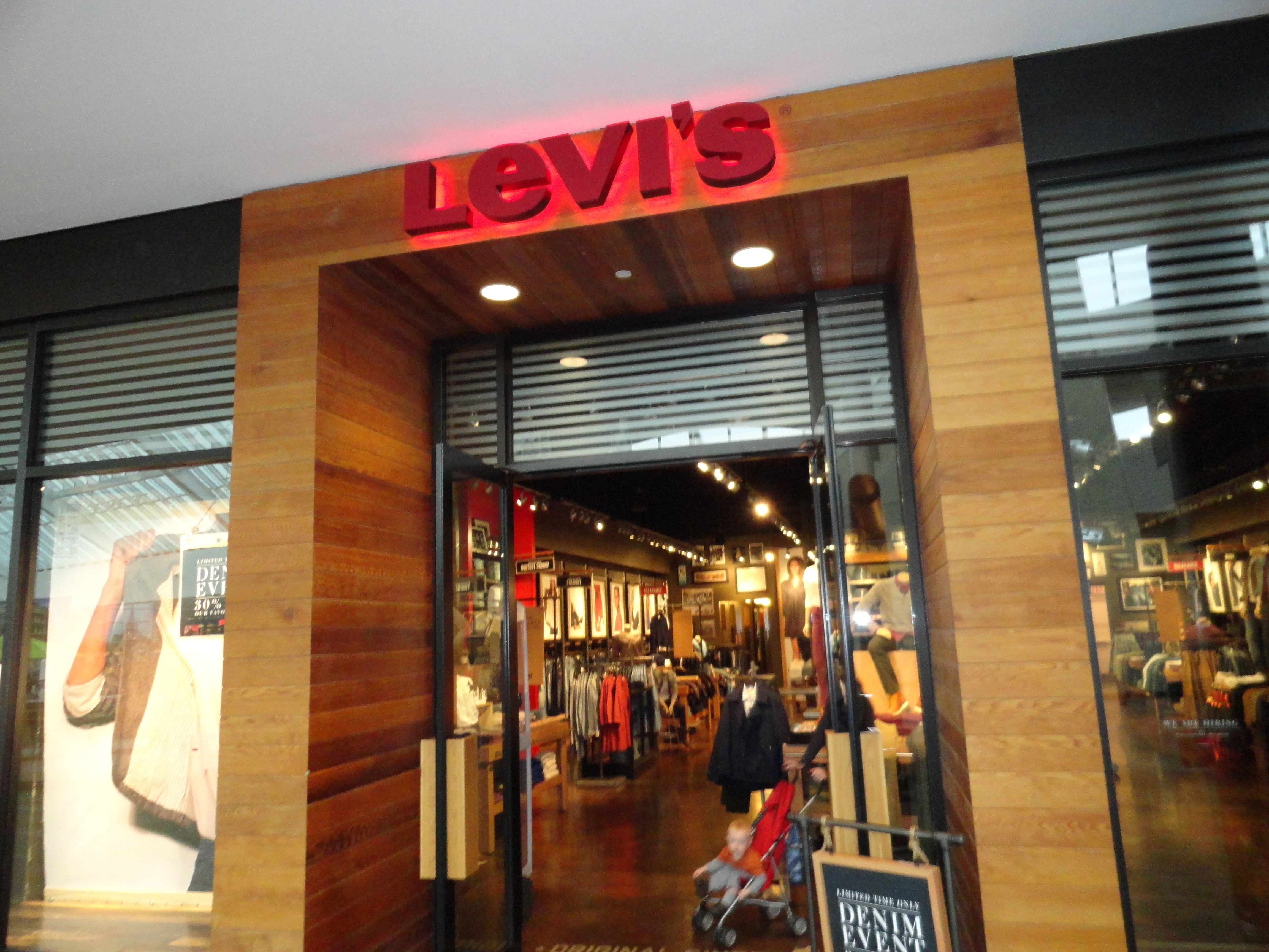 Introducir 51+ imagen levi’s store natick mall